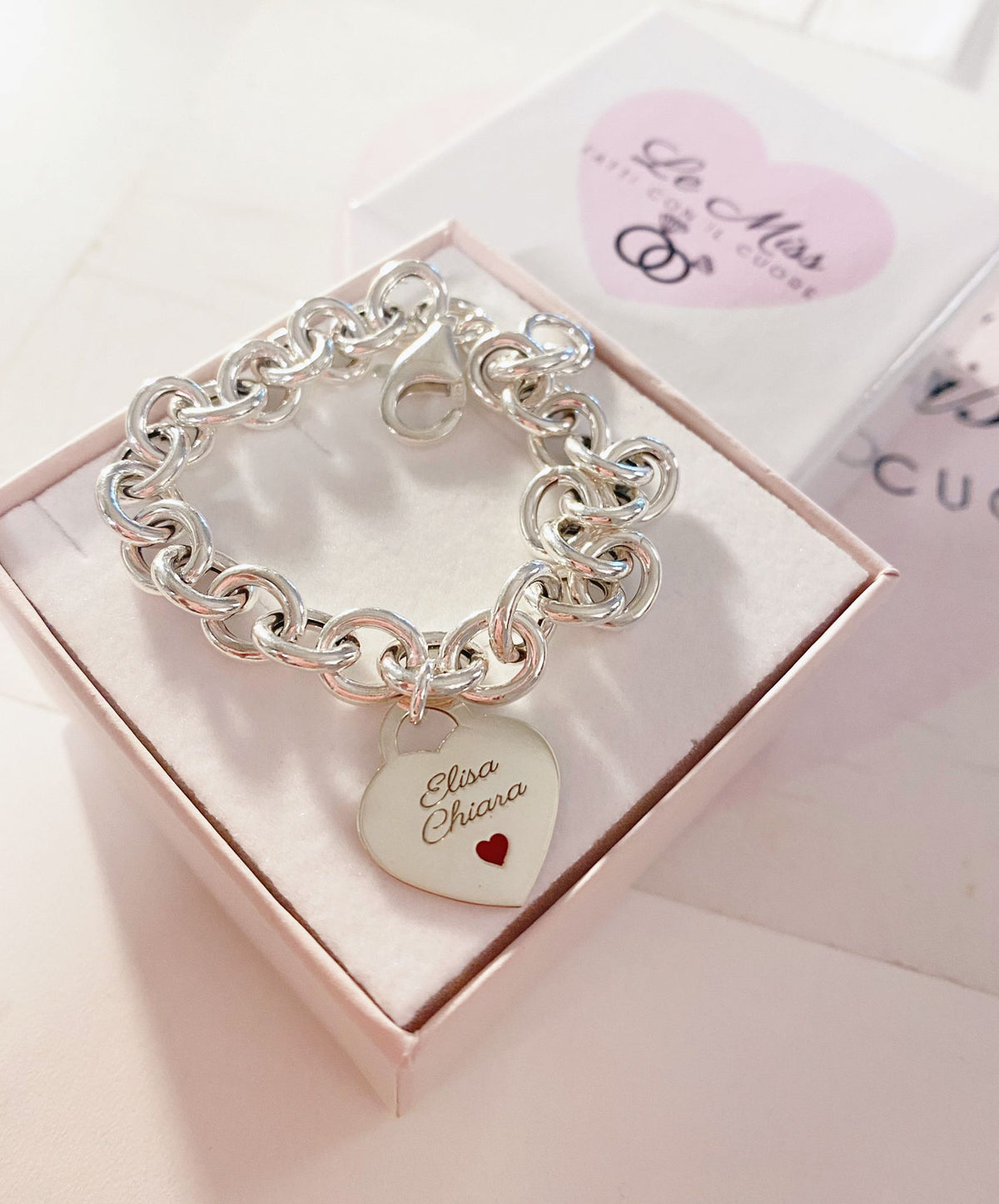 Bracciale catena cuore inciso