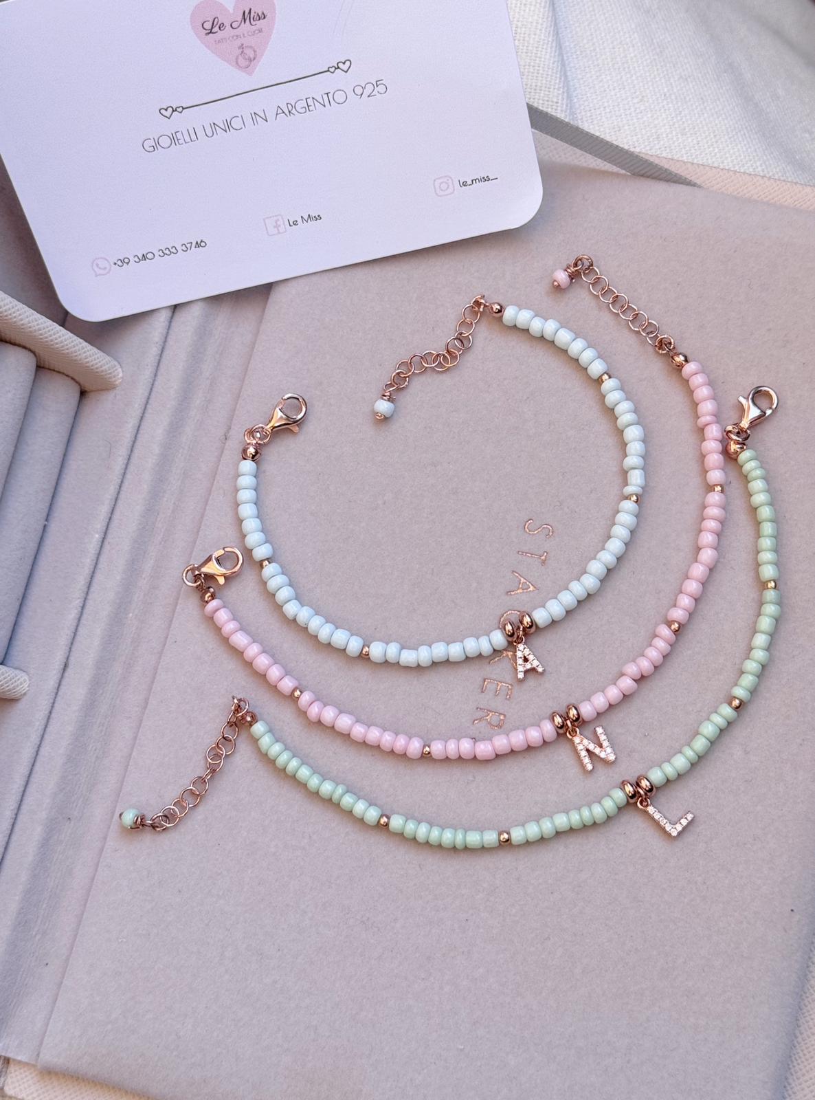 Bracciale rocailles letterine