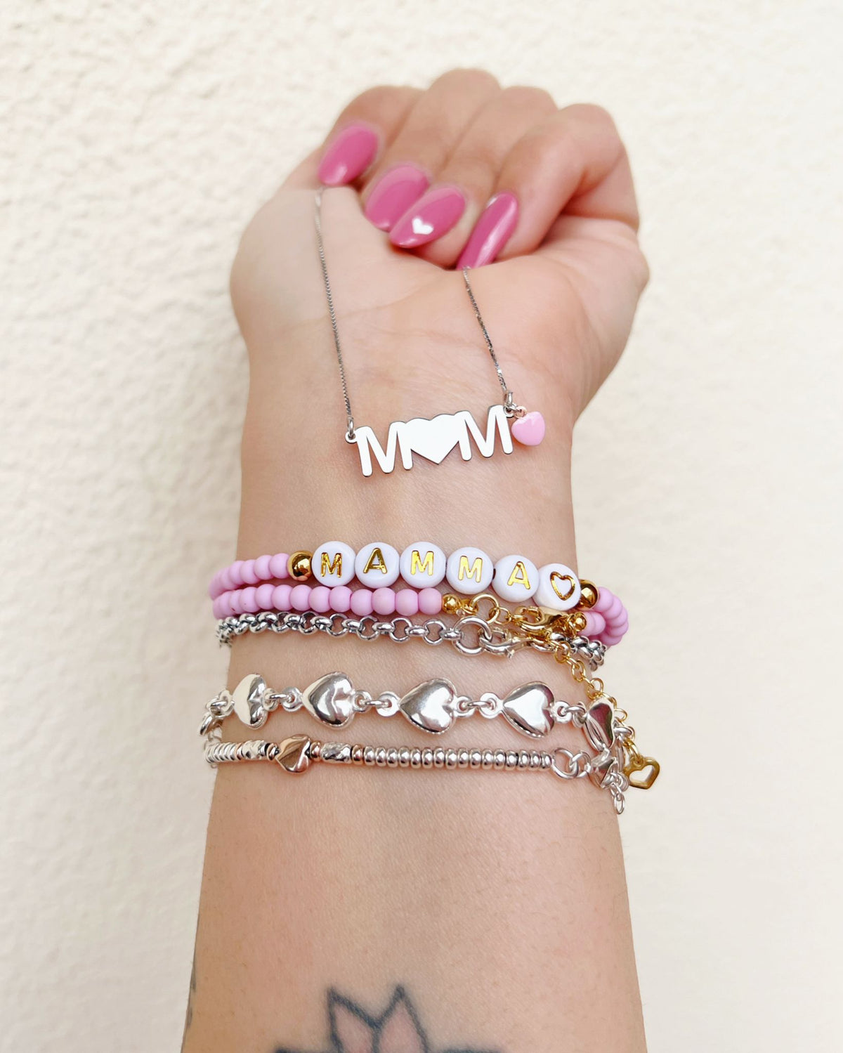 Collana mom