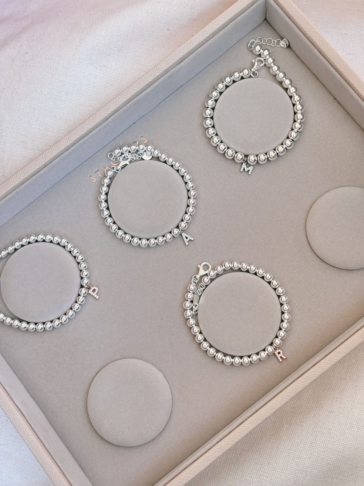 Bracciale sfere medie iniziale