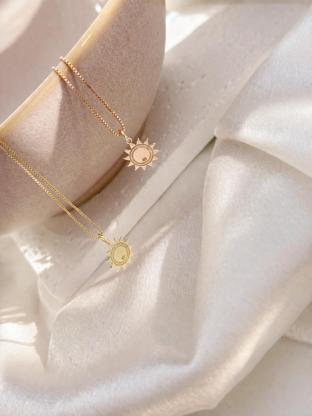 Collana sole